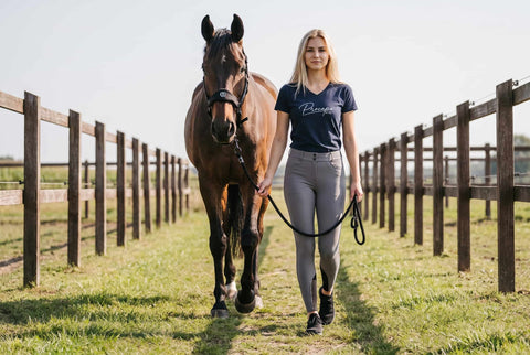 Basic T- Shirt III blue nights Schriftzug weiß